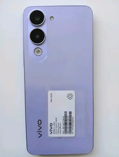 Vivo Y04 color Lila - miniatura 1