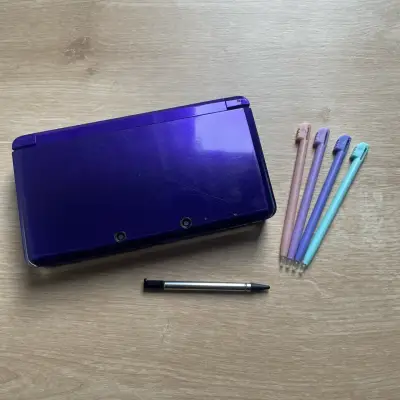 Consola portátil Nintendo 3DS morada 64gb - miniatura 5