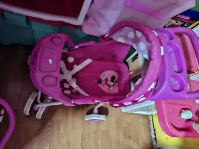 Coche y cuna de juguete Disney Minnie rosa - miniatura 1