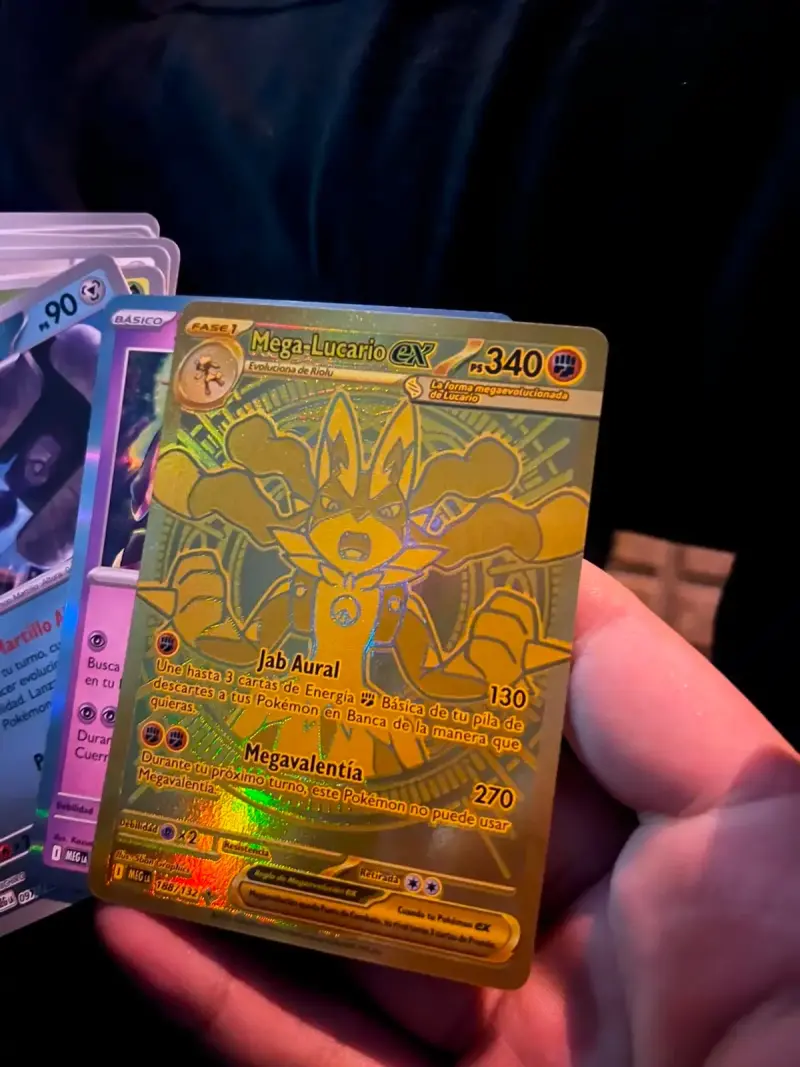 Carta Pokémon Mega Lucario EX holográfica - 4