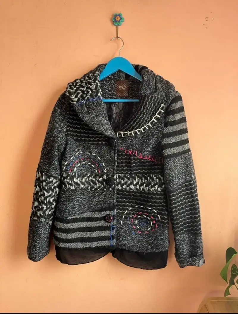 Chaqueta de lana FBO gris con diseño único - 1