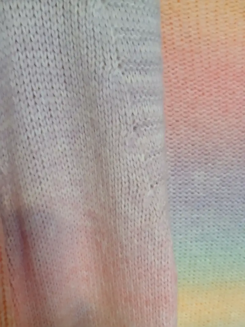 Cardigan de punto multicolor suave - 3