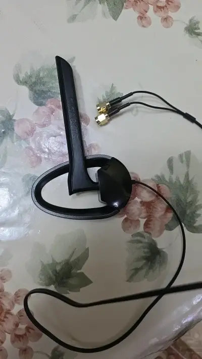 Antena WiFi Gigabyte - miniatura 1