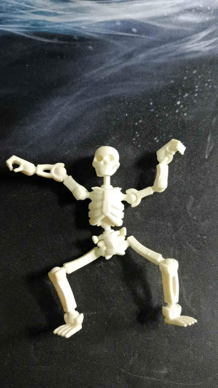 Figura esqueleto articulado impreso 3D - 2