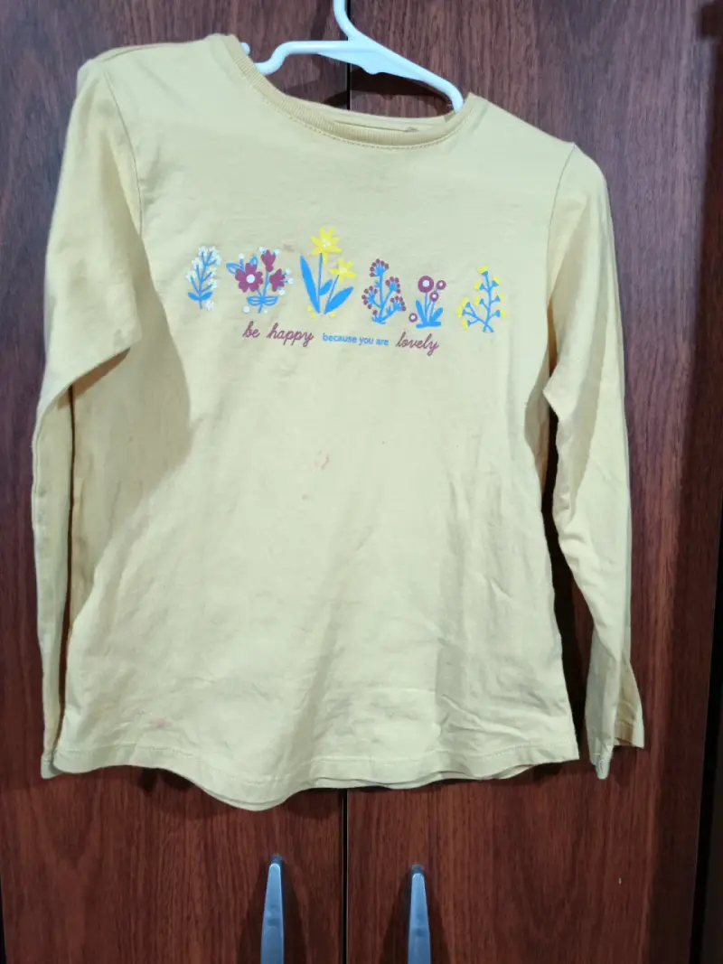 Polera manga larga beige con estampado floral - 2