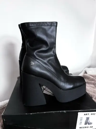Botines Plataforma C/MORAN Negros Talla 38 - miniatura 1