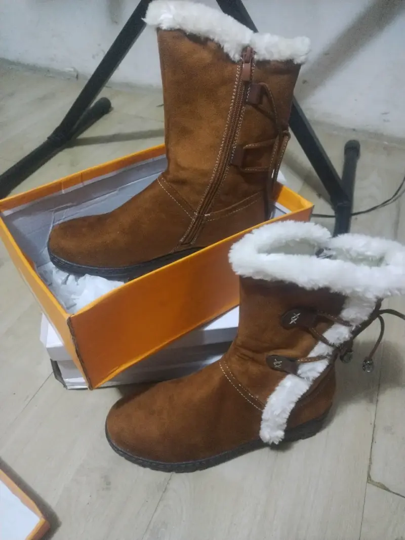 Botas de invierno marrones con forro de lana