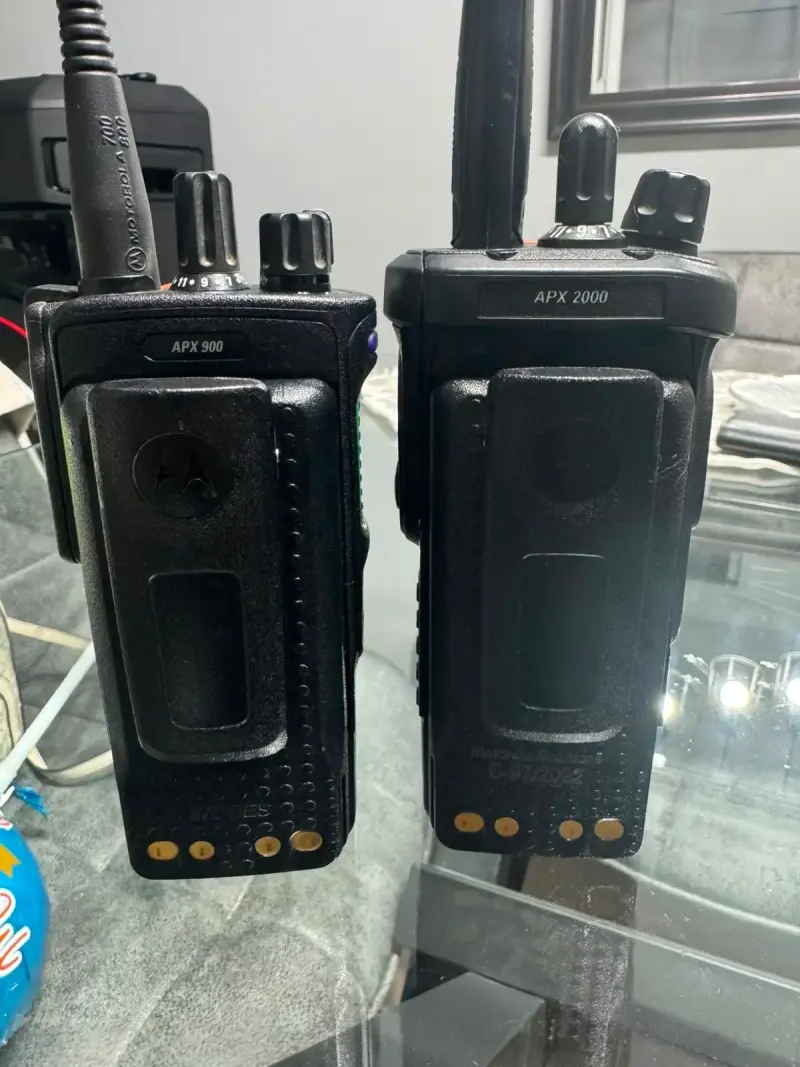 Radio Motorola APX 900 UHF 764-870 MHz - 3