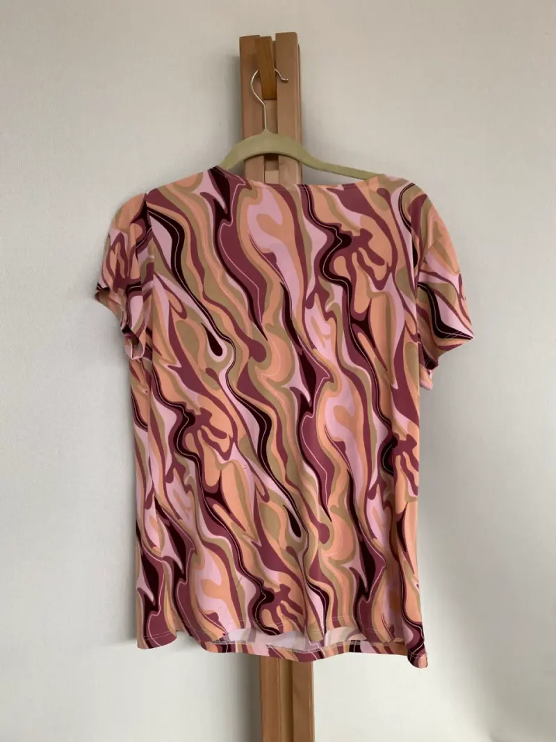 Polera estampada psicodélica multicolor - 2