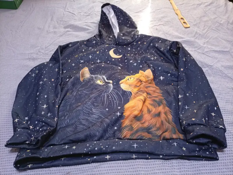 Polerón con capucha diseño gatos y luna - 1