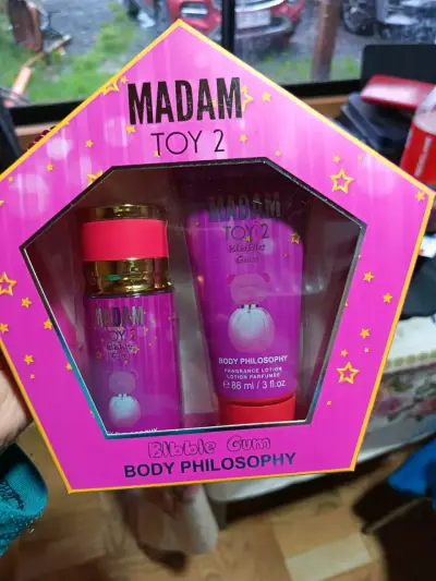 Set de fragancia y loción Madam Toy 2 - miniatura 2