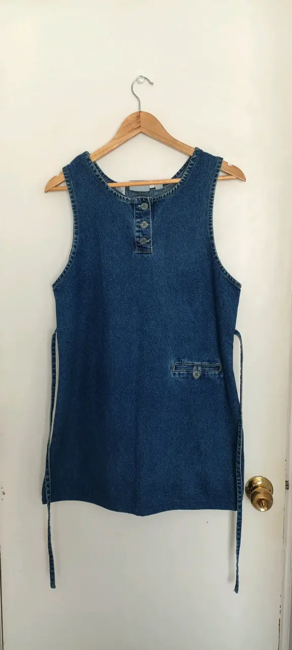 Vestido de mezclilla sin mangas con botones - 1