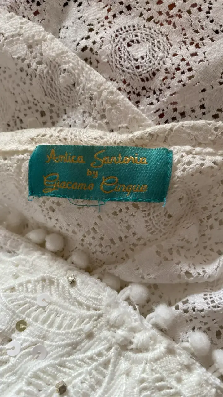 Blusa de encaje blanco con tirantes - 3