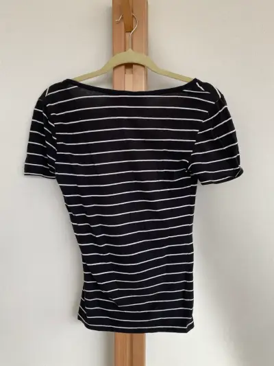 Polera a rayas negra y blanca H&M - miniatura 2