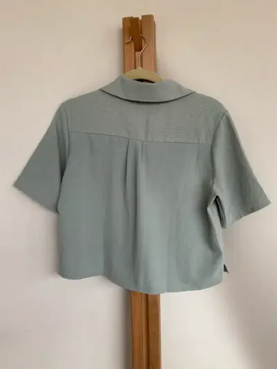Camisa de lino verde agua con botones - miniatura 2