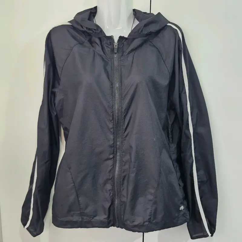 cortaviento forever 21 talla M - 1