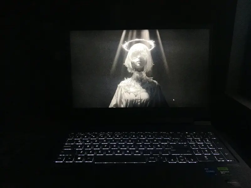 Laptop HP Victus con Intel Core i7 y Nvidia 4070 - 4