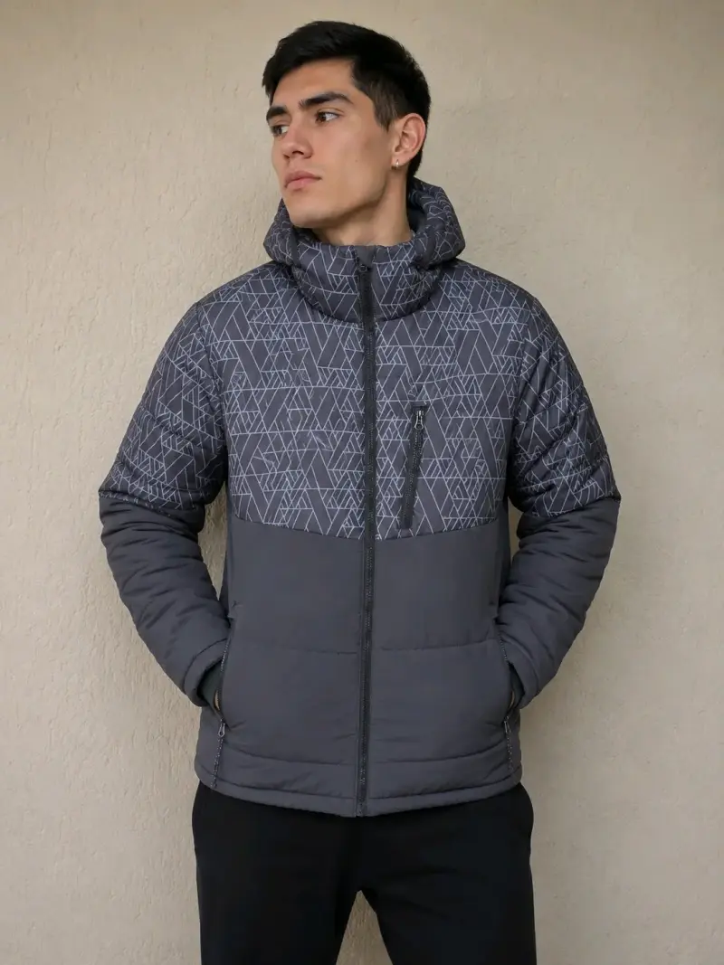Chaqueta acolchada gris con diseño geométrico - 4