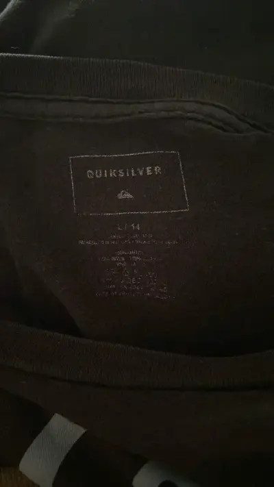 Polera negra Quiksilver unisex - miniatura 3