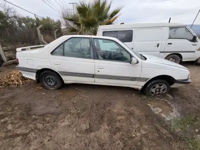 Peugeot 405 STI para repuestos o reparación - miniatura 1