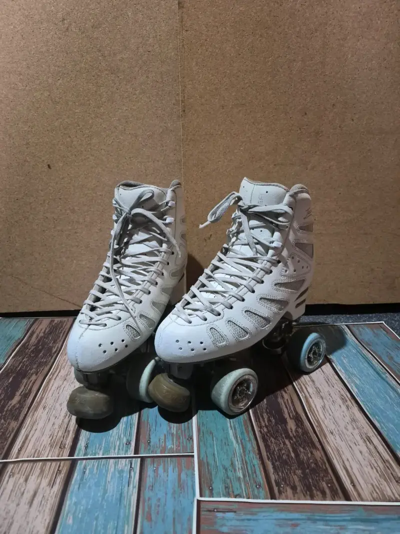 Patines de cuatro ruedas profesionales - 4
