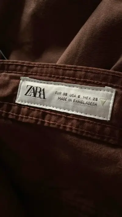 Pantalones cargo marrones Zara talla  38 - miniatura 4