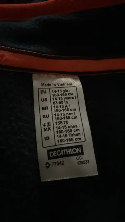 Polar Quechua azul con cierre rojo de Decathlon - miniatura 4