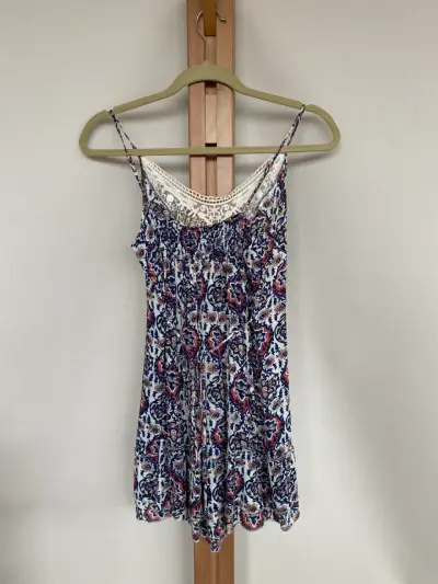 Vestido corto estampado con encaje talla XS - miniatura 2