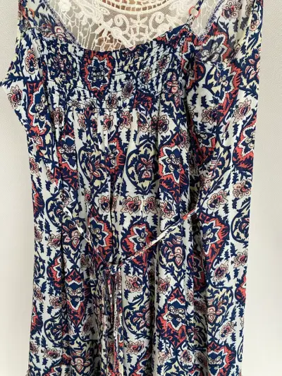 Vestido corto estampado con encaje talla XS - miniatura 3