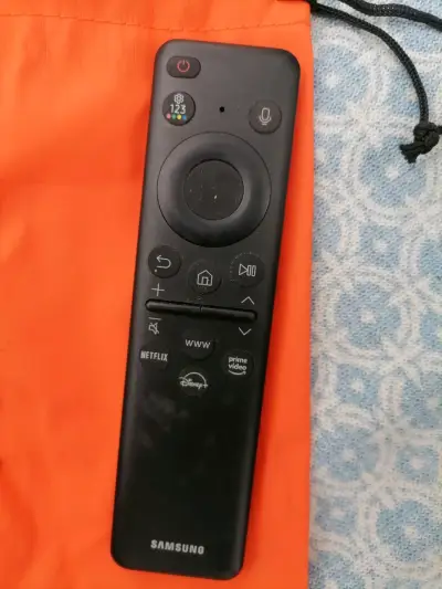 Control remoto Samsung con acceso a streaming - miniatura 1
