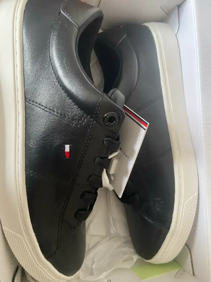 Zapatillas Tommy Hilfiger negras de cuero - 4