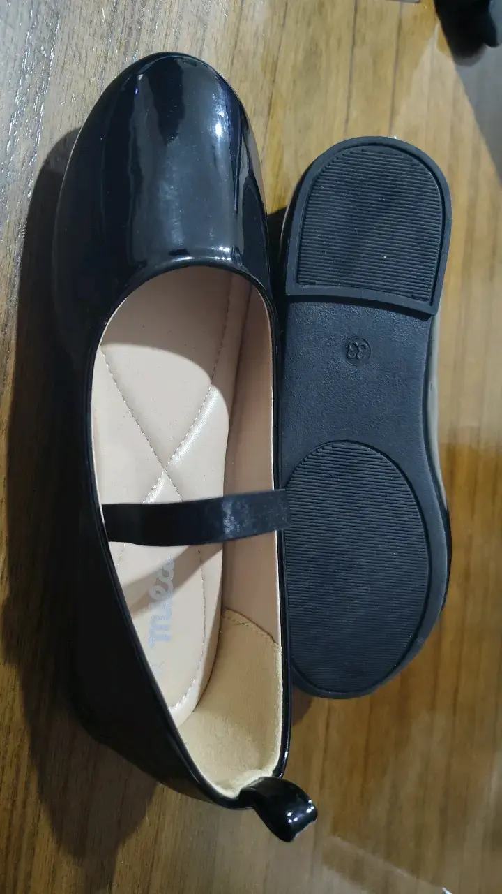 Zapatos de charol negros para niña - 2