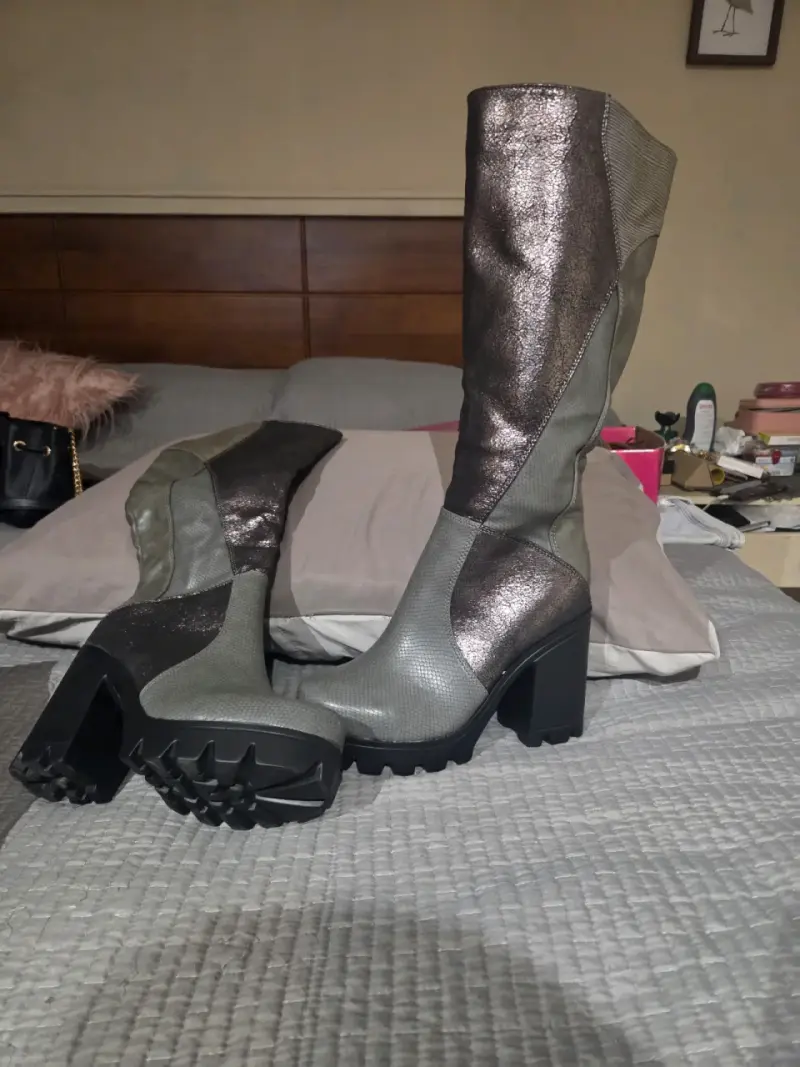 Botas altas de cuerosintetic gris con tacón grueso - 4