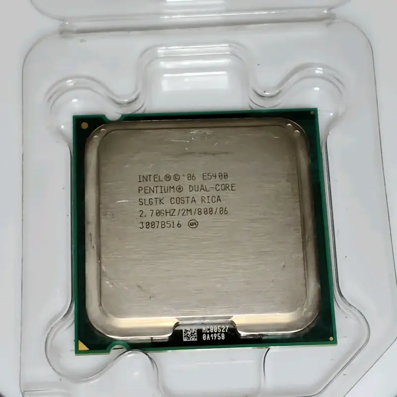 Procesador Intel Pentium Dual-Core E5400 2.70GHz - 1