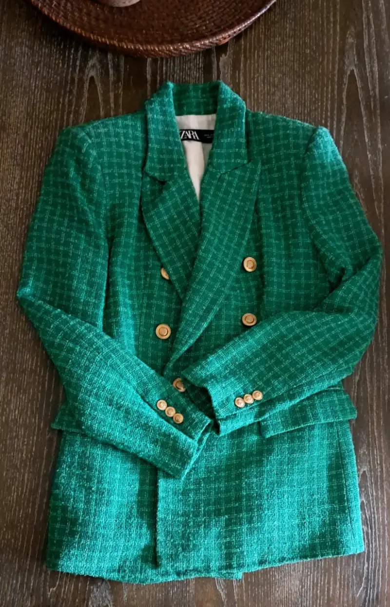 Blazer verde tweed con botones dorados - 5