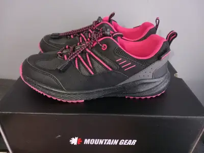 Zapatillas deportivas Mountain Gear negras y rosad - miniatura 1