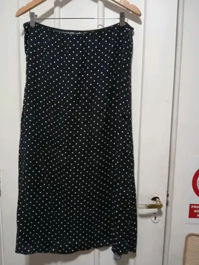 Falda negra con lunares blancos - miniatura 2