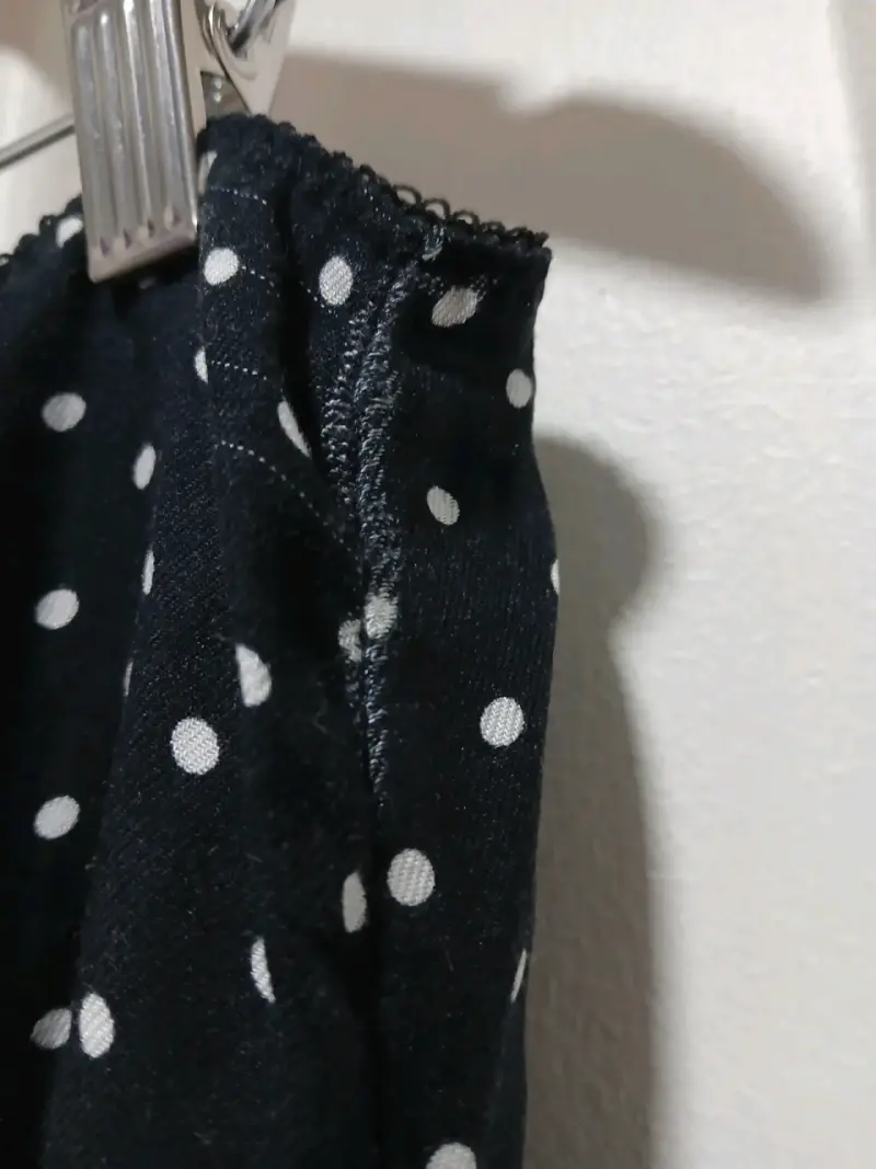 Falda negra con lunares blancos - 4