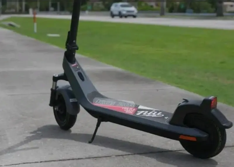Scooter Eléctrico NIU KQi 200F – Excelente Estado - 1