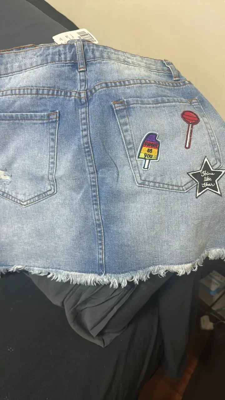 Falda de mezclilla Forever 21 con parches - 2