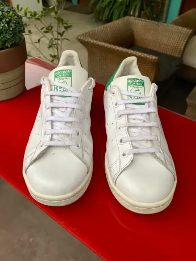 Zapatillas Adidas Stan Smith blancas y verdes - miniatura 1