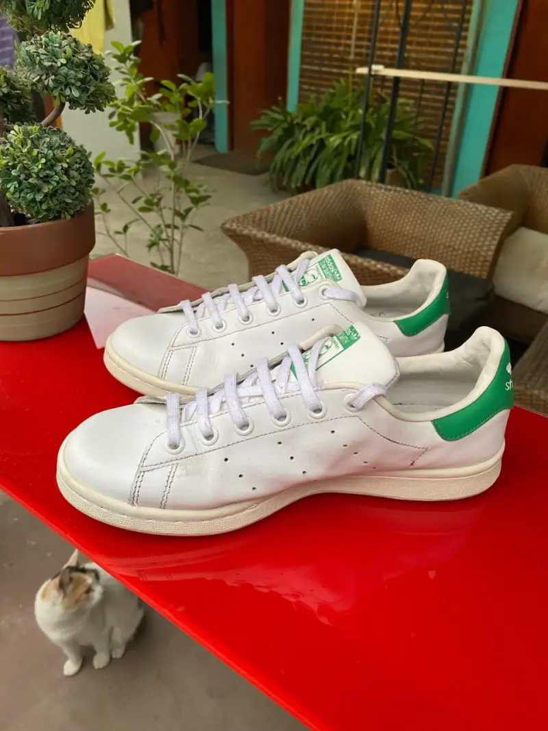 Zapatillas Adidas Stan Smith blancas y verdes - 5