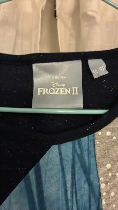 Vestido Frozen para niña con estampado de Elsa y Anna - miniatura 2