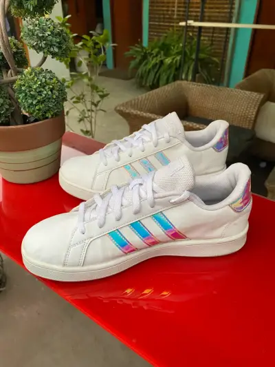 Zapatillas blancas Adidas mujer blancas. - miniatura 3