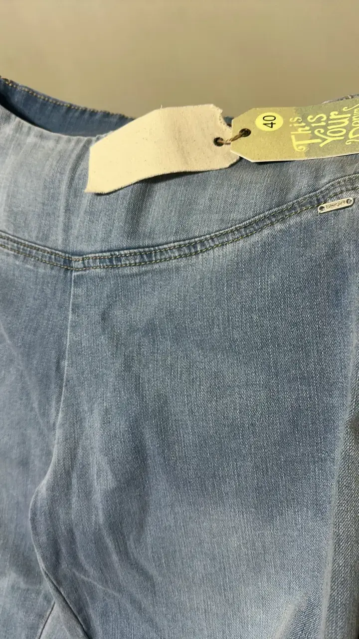 Jeans celestes desgastados para mujer - 2