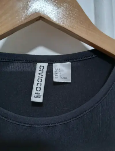 Polera negra básica corta - miniatura 2