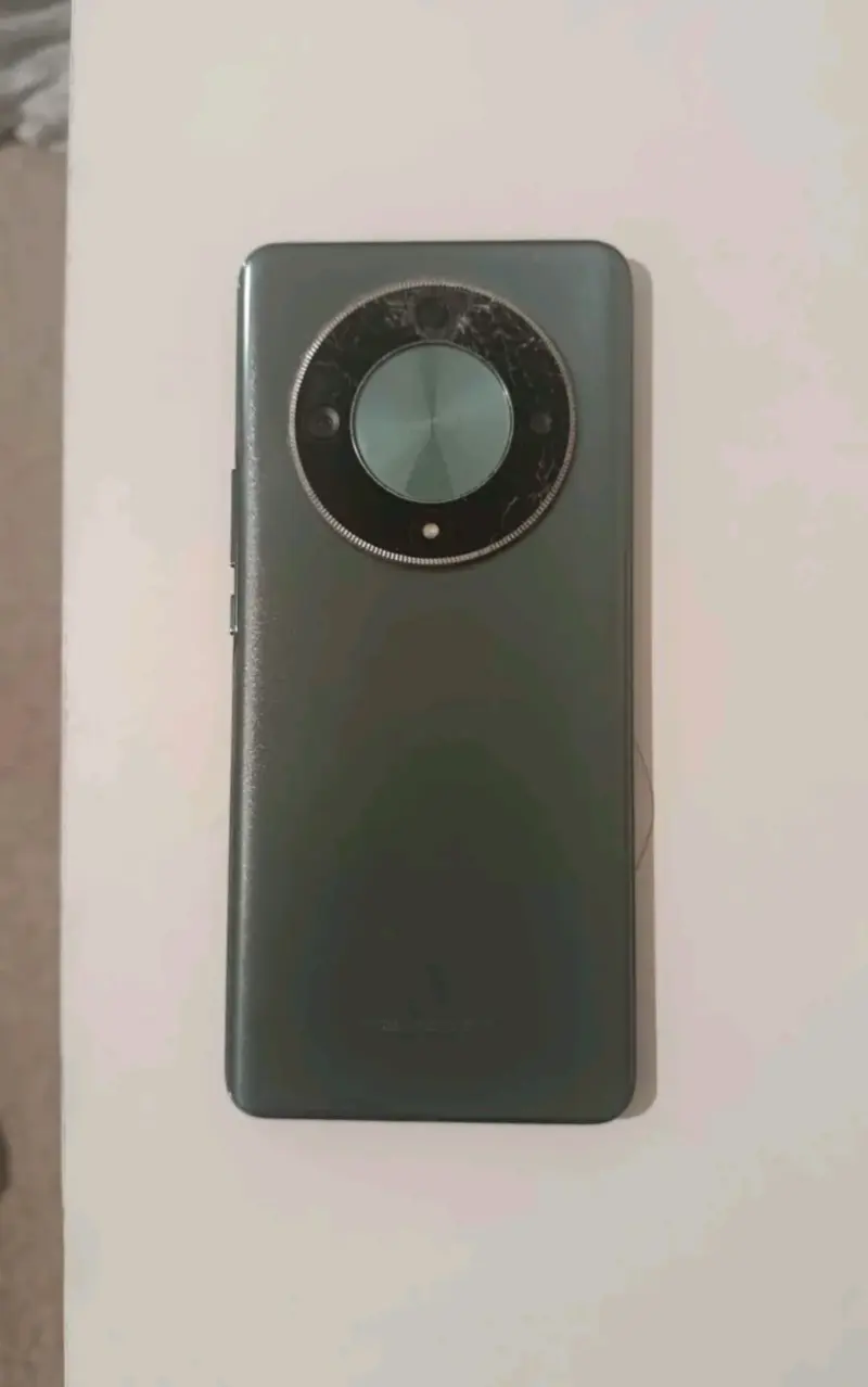 Se vende celular honor Magic 6 lite 5g - 1