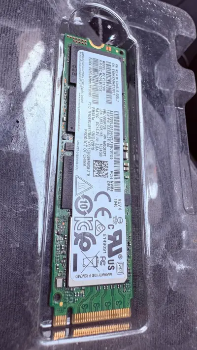 SSD M.2 NVMe 1000GB Samsung - miniatura 2