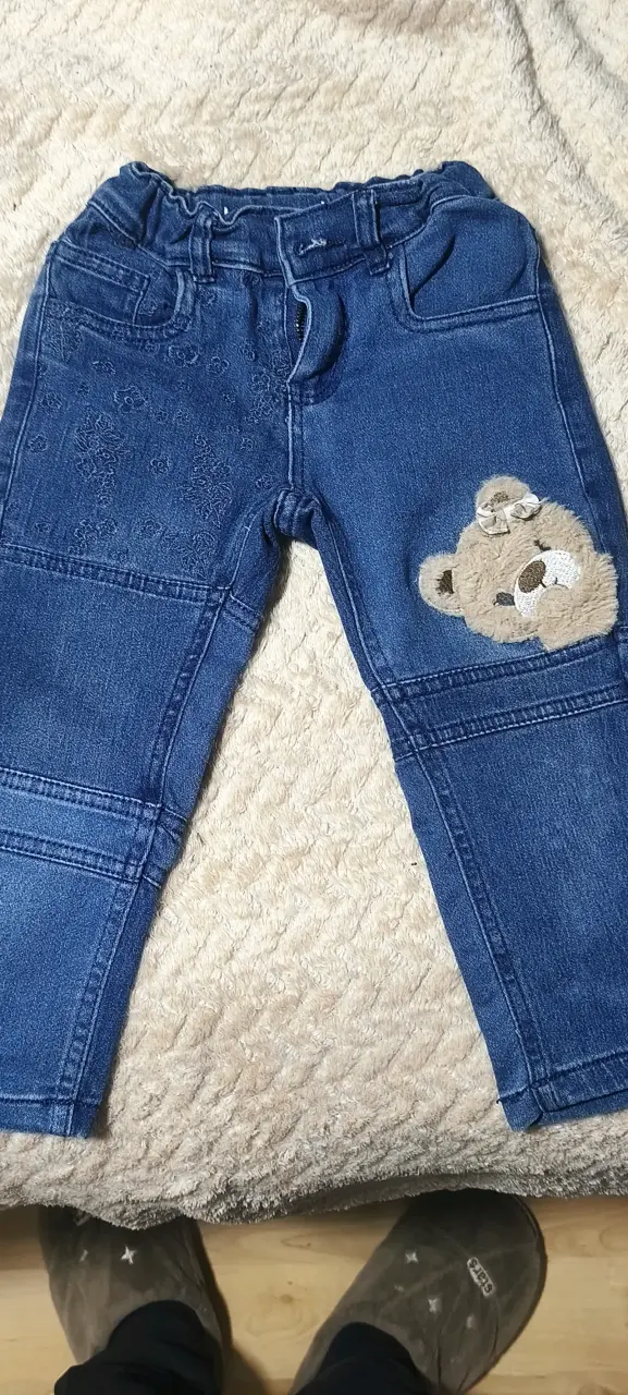 Pantalones de mezclilla para niña con diseño de os - 1