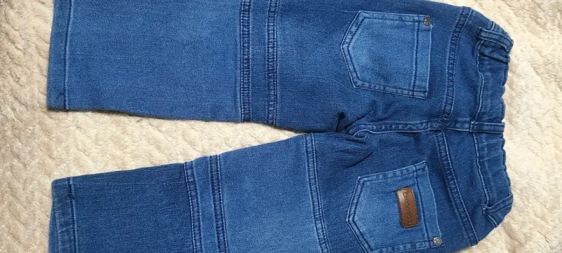 Pantalones de mezclilla para niña con diseño de os - 3